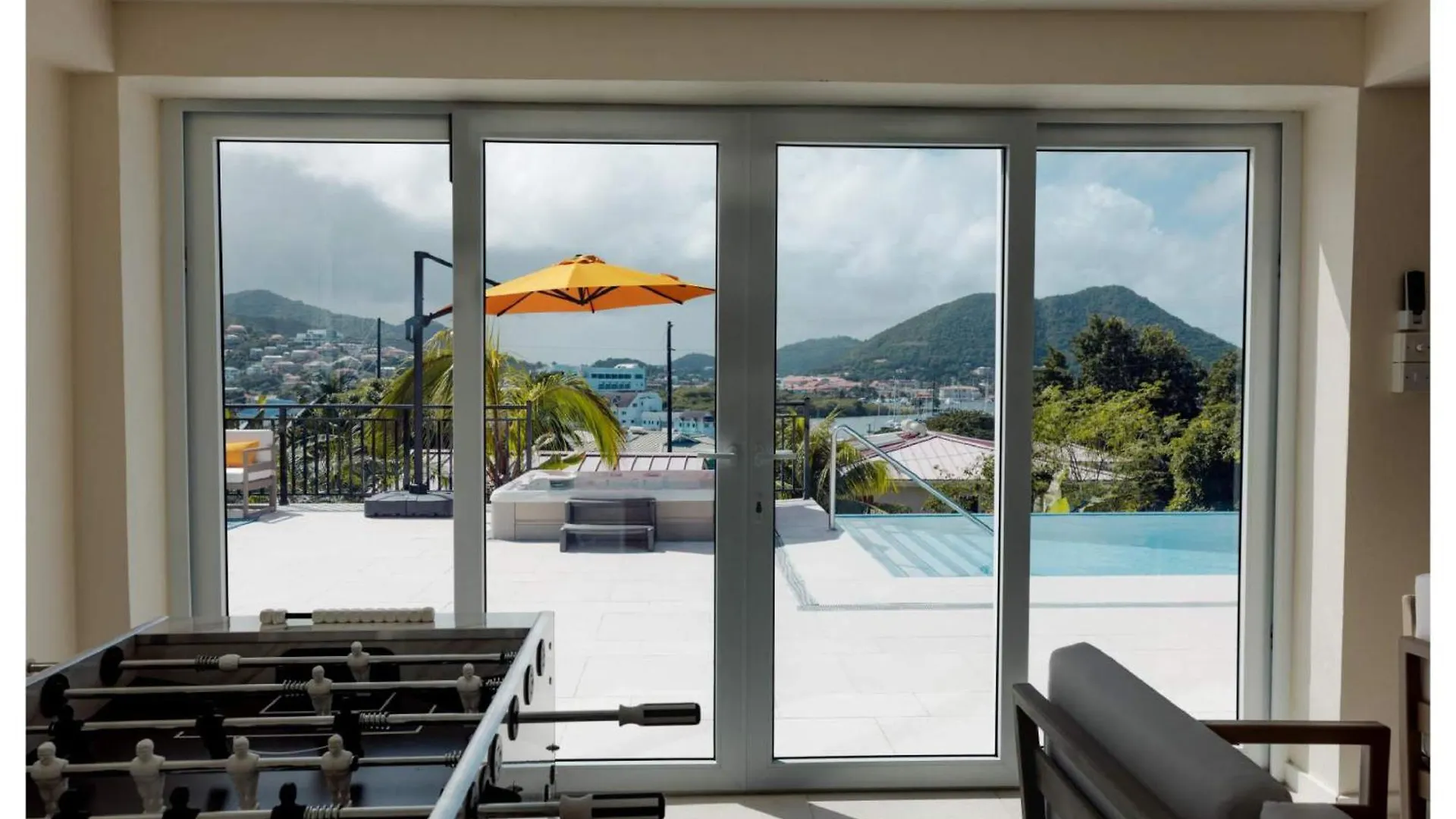Luxurious Oasis For Groups Villa Rodney Bay
